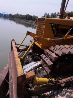 ขายจ้า..รถดัน KOMATSU D20P-5 เก่าใน สภาพดี พร้อมใช้ โทร 089-3818694 จ๊อย.. ขายจ้า..รถดัน KOMATSU D20P-5 เก่าใน สภาพดี พร้อมใช้ โทร 089-3818694 จ๊อย..