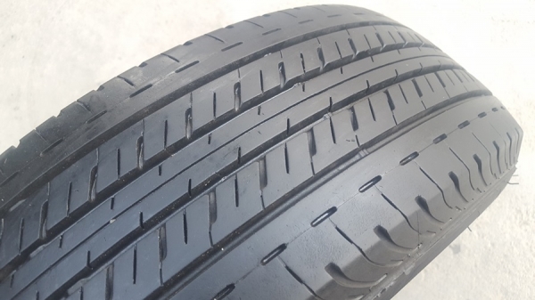 ขายยาง205/70/15 ปี 15 BRIDGESTONE R611 4 เส้น ขายยาง205/70/15 ปี 15 BRIDGESTONE R611 4 เส้น