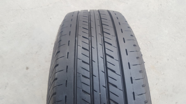ขายยาง205/70/15 ปี 15 BRIDGESTONE R611 4 เส้น ขายยาง205/70/15 ปี 15 BRIDGESTONE R611 4 เส้น