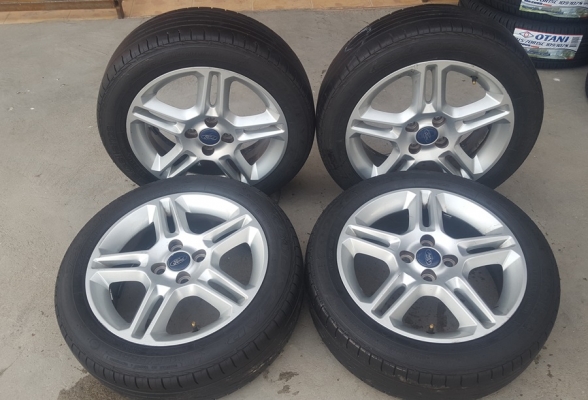 ขายล้อFord Fiesta ขอบ16 พร้อมยางปี16  4 ล้อ