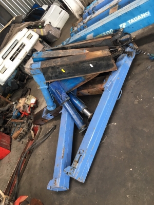 เครนมือสองนำเข้าจากญี่ปุ่น3ตัน มี3ปอกและ4ปอก