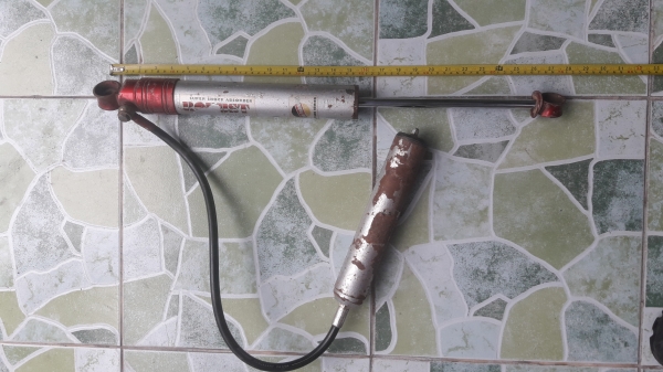 ขายโช้ค MX6 1คู่สภาพและโช้คโรบัสซับแท้ง1ตัว พอใช้ได้ครับ