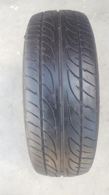ขายยาง175/70/13 ปี 2310 DUNLOP 704 4 เส้น