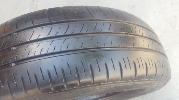 ขายยาง185/65/15 ปี 16 DUNLOP 4 เส้น ขายยาง185/65/15 ปี 16 DUNLOP 4 เส้น
