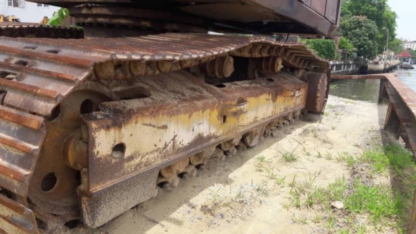 KOMATSU PC 200-5