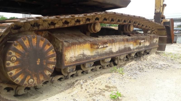 KOMATSU PC 200-5