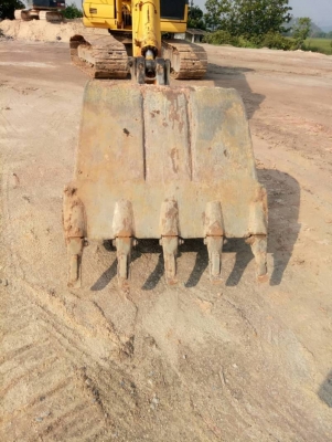 KOMATSU PC 200-7