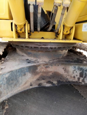 KOMATSU PC 200-7