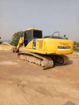 KOMATSU PC 200-7