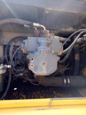 KOMATSU PC 200-7