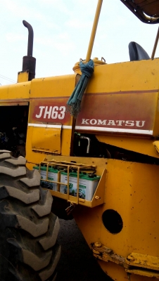 ขายรถตักล้อยางครับ JH63 เอวอ่อน สภาพสวย พร้อมใช้งานได้เลยครับ