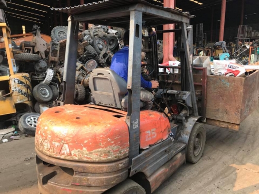 ขาย FORKLIFT TOYOTA  6FD25