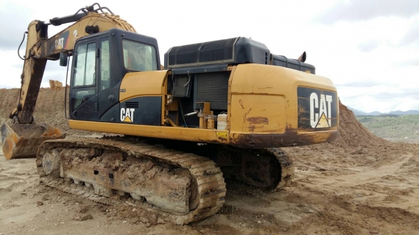 รถแบคโฮ