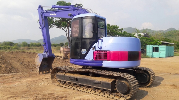 ขายรถขุดยี่ห้อ KOMATSUรุ่น PC128US-1 สินค้านำเข้าจากJAPAN มีเอกสาร เครื่องยนต์ 4D102 สภาพสวยพร้อมใช้งาน มีคลิปให้ดูการทำงาน มาพร้อมลายเจาะหรือหัวแย็กขายราคาถูก