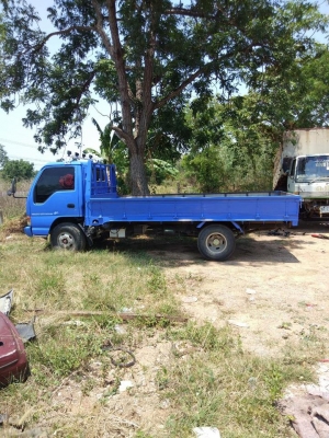 ขาย6ล้อNPR120ปี40 กระบะ4.30แชชซีสวยเครื่อง4HF1 ทะเบียนครบ