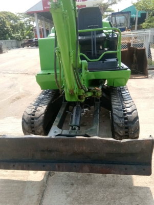 ขายรถขุด MITSUBISHI  MM35   มีลายเจาะพร้อม  แทรคยาง/ใบมีด/ปั๊มนิ้ว/หลังคา ***ราคานี้ไม่รวมหัวเจาะ