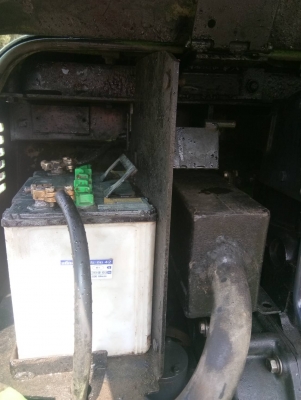 ขายรถขุด MITSUBISHI  MM35   มีลายเจาะพร้อม  แทรคยาง/ใบมีด/ปั๊มนิ้ว/หลังคา ***ราคานี้ไม่รวมหัวเจาะ