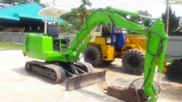 ขายรถขุด MITSUBISHI  MM35   มีลายเจาะพร้อม  แทรคยาง/ใบมีด/ปั๊มนิ้ว/หลังคา ***ราคานี้ไม่รวมหัวเจาะ