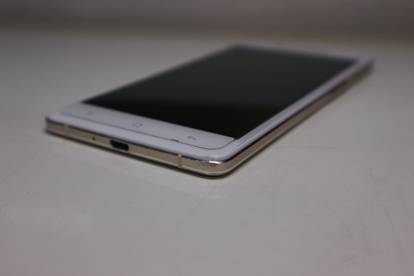 OPPO R7 Lite (R7kf) สีทอง สภาพดี มีที่ชาร์ท ส่งฟรี