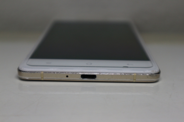 OPPO R7 Lite (R7kf) สีทอง สภาพดี มีที่ชาร์ท ส่งฟรี