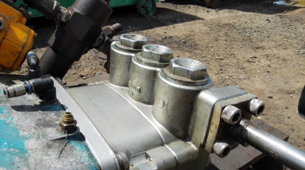 ปั้มฉีดน้ำแรงดันหัวสแตนเลส CAT PUMPS Made in USA Model 3520 สภาพสวยพร้อมใช้ ปั้มฉีดน้ำแรงดันหัวสแตนเลส CAT PUMPS Made in USA Model 3520 สภาพสวยพร้อมใช้