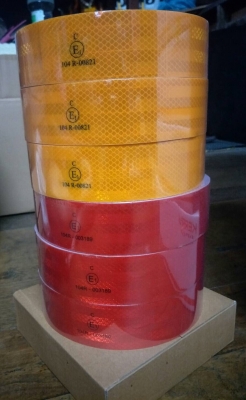 สติ๊กเกอร์สะท้อนแสง