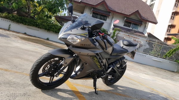 R15 ปี 2017 เอกสารครบเจ้าของขายเอง รถใช้งานได้ปรกติ