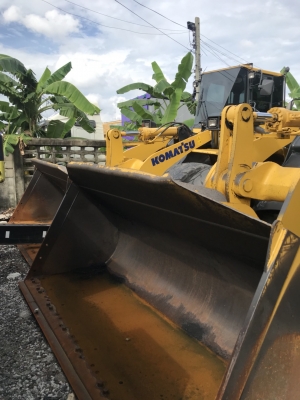 ขายด่วน!! รถตักล้อยาง KOMATSU WA380Z-6 สภาพสวยค่ะ