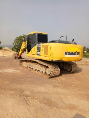 ขายด่วน!! Komatsu PC200-7 สภาพสวยค่ะ