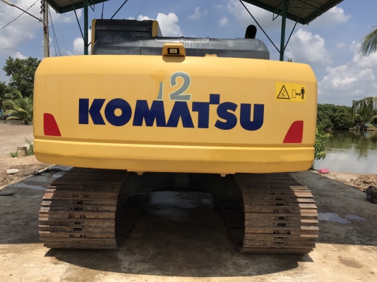 ขายด่วน!! Komatsu PC200-7 สภาพสวยค่ะ