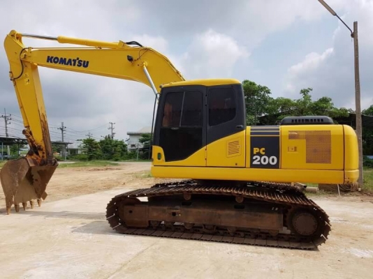 ขายด่วน!! Komatsu PC200-7 สภาพสวยค่ะ