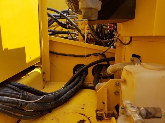 ขายด่วน!! Komatsu PC200-7 สภาพสวยค่ะ