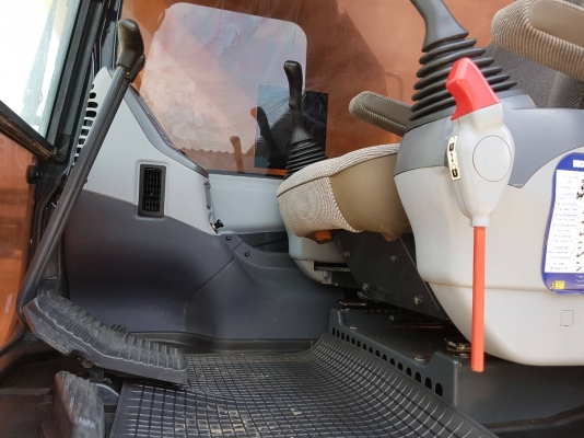 ขายด่วน!! Komatsu PC200-7 สภาพสวยค่ะ