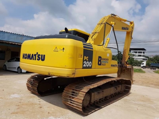 ขายด่วน!! Komatsu PC200-7 สภาพสวยค่ะ