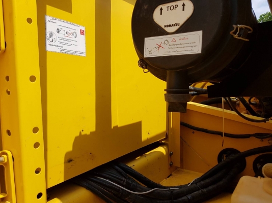 ขายด่วน!! Komatsu PC200-7 สภาพสวยค่ะ