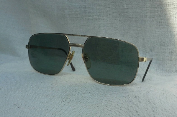 แว่นตาแบรนด์เนมแห่งสหราชอาณาจักร วินเทจยุค &#039;80s หล่อใหญ่ - ไซซ์ฝรั่ง 145mm Vintage DUNHILL hand