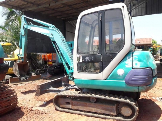 มาใหม่จ้า...KOMATSU PC30-7  เก่านอกแท้  สภาพสวย  เดิมๆๆ  เครื่องปั๊มดี  1,XXX  ชั่วโมง...พร้อมใช้  โทร  089-3818694  จ๊อย.