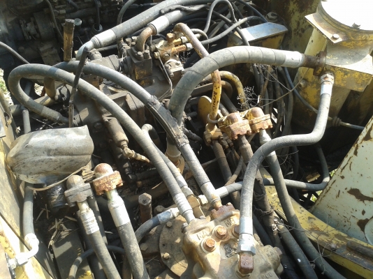 ขาย รถแบคโฮ โคมัตซุ PC 200 รุ่น 5 + รถเทเลอร์ 10 ล้อ เครื่อง ติด ทั้ง2 คันคับ