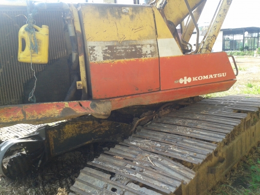 ขาย รถแบคโฮ โคมัตซุ PC 200 รุ่น 5 + รถเทเลอร์ 10 ล้อ เครื่อง ติด ทั้ง2 คันคับ