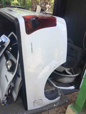 กะบะ ดีแม้กออนิว 4 ประตุ ตัวเตี้ย