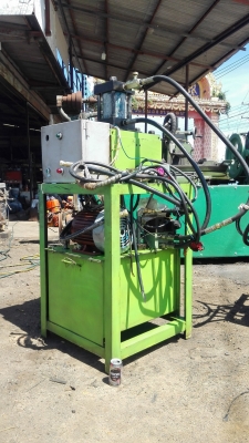 ปั้มสี่เสา ขนาด 3 HP 380V พร้อมคอนโทรลไฟฟ้า ถังน้ำมัน 100 ลิตร สภาพสวยพร้อมใช้