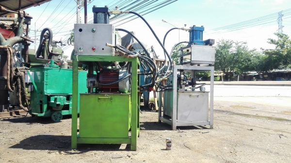 ปั้มสี่เสา ขนาด 3 HP 380V พร้อมคอนโทรลไฟฟ้า ถังน้ำมัน 100 ลิตร สภาพสวยพร้อมใช้