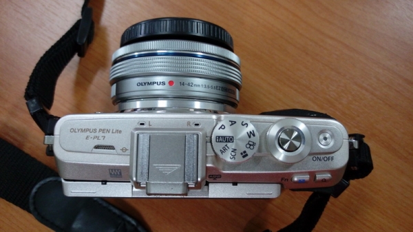 OLYMPUS PEN Lite E-PL7