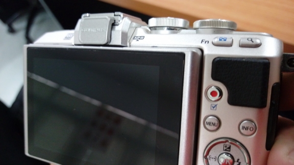 OLYMPUS PEN Lite E-PL7