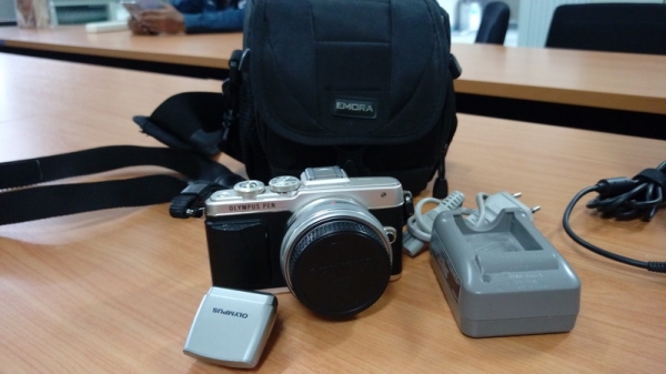 OLYMPUS PEN Lite E-PL7