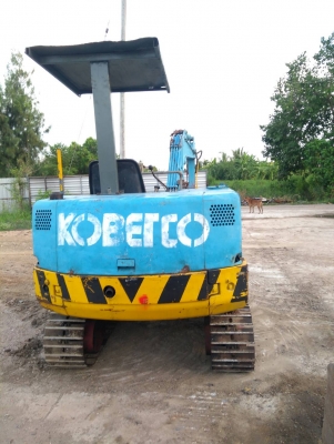 รถแบคโฮ KOBELCO SK032 รถเก่านอกนำเข้า ยังไม่เคยใช้งานในไทย มีลายแย็กติดมาจากนอก เครื่องดี ปั๊มดี โซ่หนา เอวแน่น รถพร้อมใช้งาน มีเอกสารใบอินวอยซ์