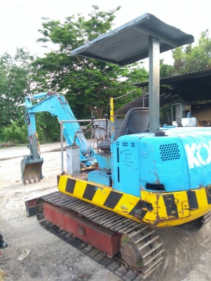 รถแบคโฮ KOBELCO SK032 รถเก่านอกนำเข้า ยังไม่เคยใช้งานในไทย มีลายแย็กติดมาจากนอก เครื่องดี ปั๊มดี โซ่หนา เอวแน่น รถพร้อมใช้งาน มีเอกสารใบอินวอยซ์