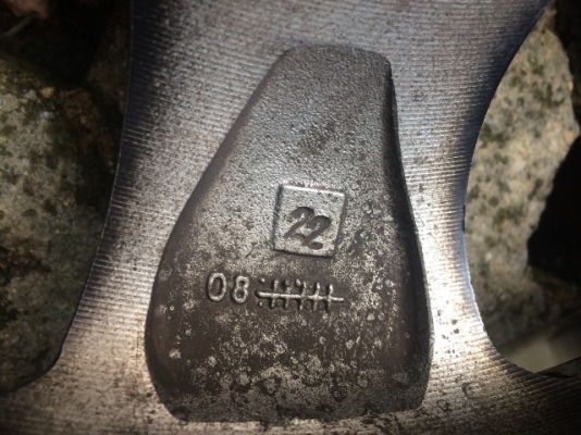 ล้อแม็กขอบ16กว้าง 8 ออฟ 22 taiwan เดิมๆไม่ซ่อม 2วง(1คู่)