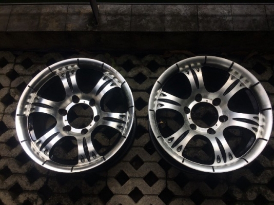 ล้อแม็กขอบ16กว้าง 8 ออฟ 22 taiwan เดิมๆไม่ซ่อม 2วง(1คู่)