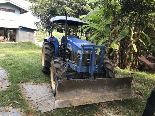 รถไถ NEWHOLLAND 2เพลา เครื่อง3สูบ 47แรงม้า